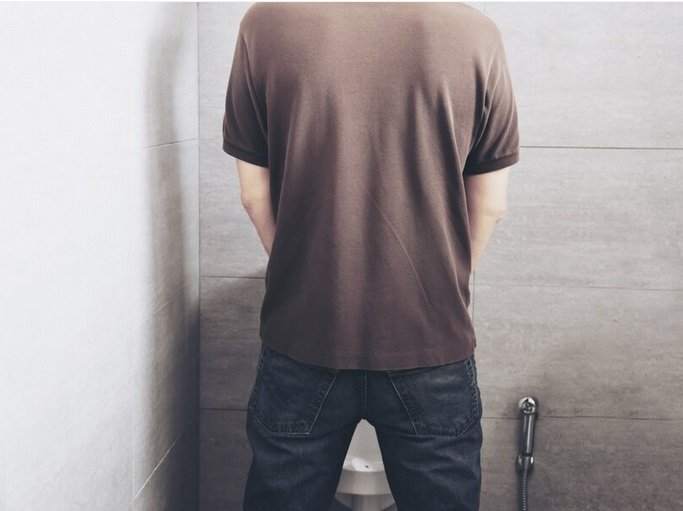 The Relationship Between Urine Color and Kidney Health