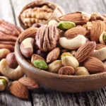 The 6 Key Foods To Control Blood Sugar, According To A Nutritionist