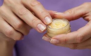 Nail Fungus: Natural Treatment With Tea Tree, Vinegar, And Garlic