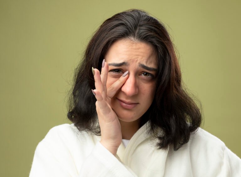 Dry Eyes (Sicca Syndrome) – Causes, Symptoms, Treatment