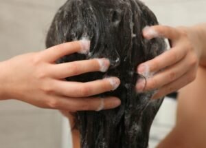 How To Make A Vinegar Hair Bath