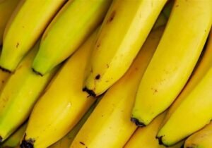 How To Apply Banana Peel To Reduce Facial Wrinkles